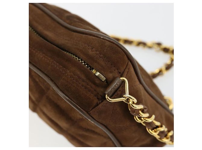 CHANEL Bolsa de Ombro Matelassé com Corrente Camurça Castanho Ouro CC - vista 8