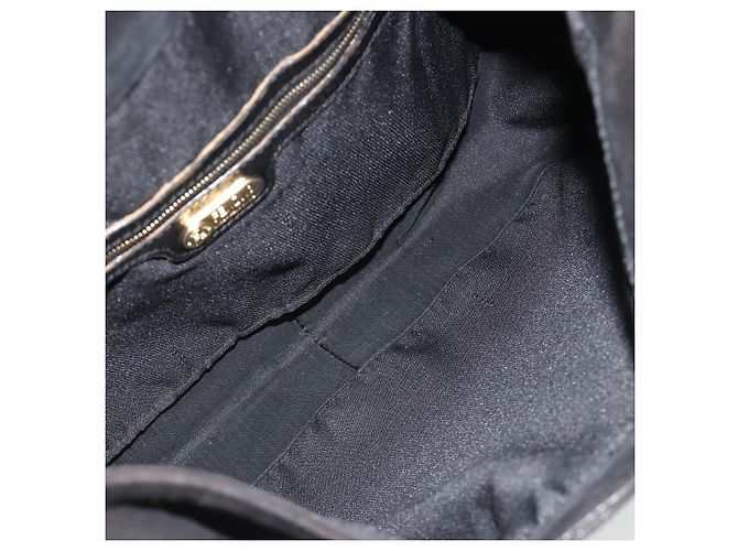 FENDI Mamma Baguette Shoulder Bag Suede Black Gold - vista 11