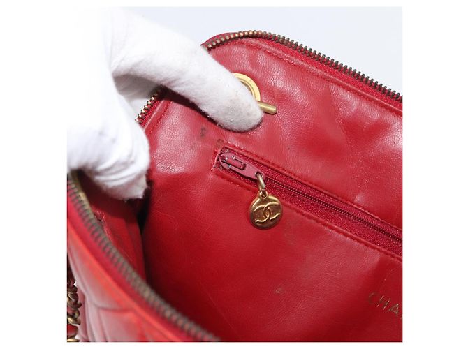 CHANEL Matelasse Chain Shoulder Bag Leather Red Gold CC - vista 20