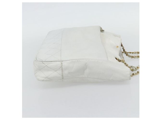 CHANEL Chain Shoulder Bag Leather White Gold CC - vista 4