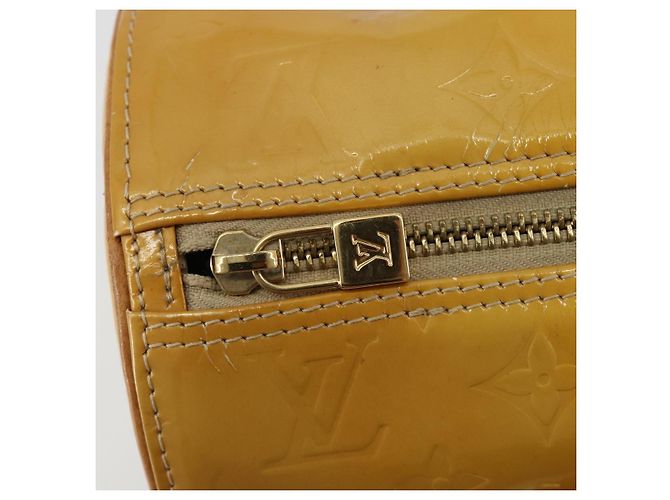 LOUIS VUITTON Bolsa de Mão Bedford Monogram Vernis Bege M91006 LV - vista 11