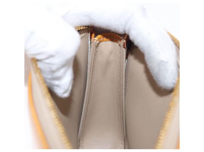 LOUIS VUITTON Monogram Vernis Lexington Pouch Beige M91010 LV - vista 22