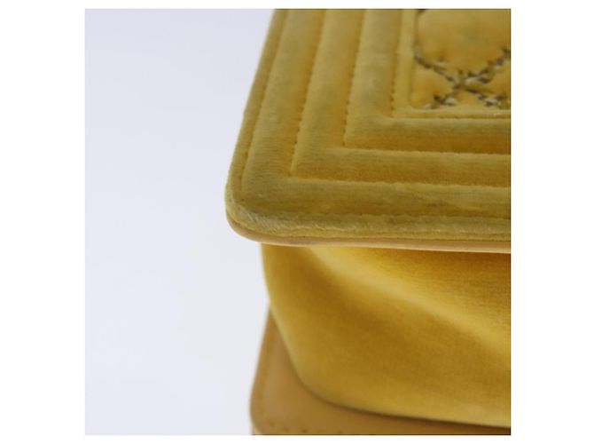 CHANEL Matelasse 20 Chain Boy Chanel Shoulder Bag Velor Yellow CC - vista 16