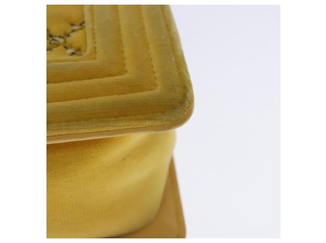 CHANEL Matelasse 20 Chain Boy Chanel Shoulder Bag Velor Yellow CC - vista 17
