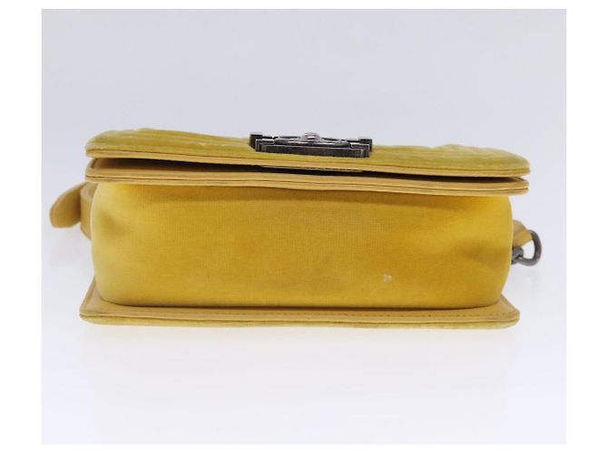 CHANEL Matelasse 20 Chain Boy Chanel Shoulder Bag Velor Yellow CC - vista 5
