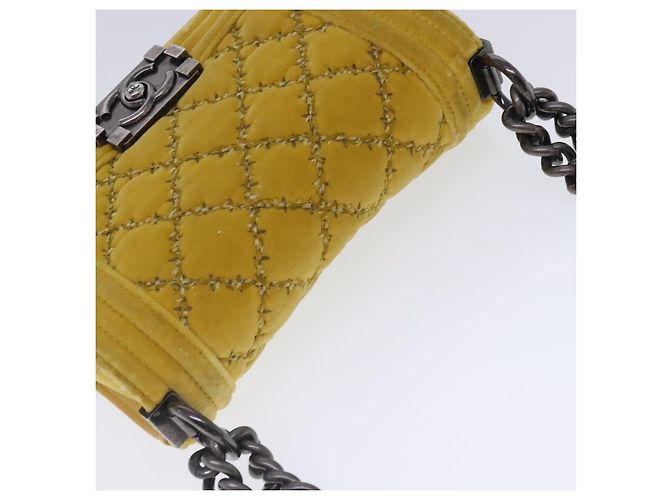 CHANEL Matelasse 20 Chain Boy Chanel Shoulder Bag Velor Yellow CC - vista 6