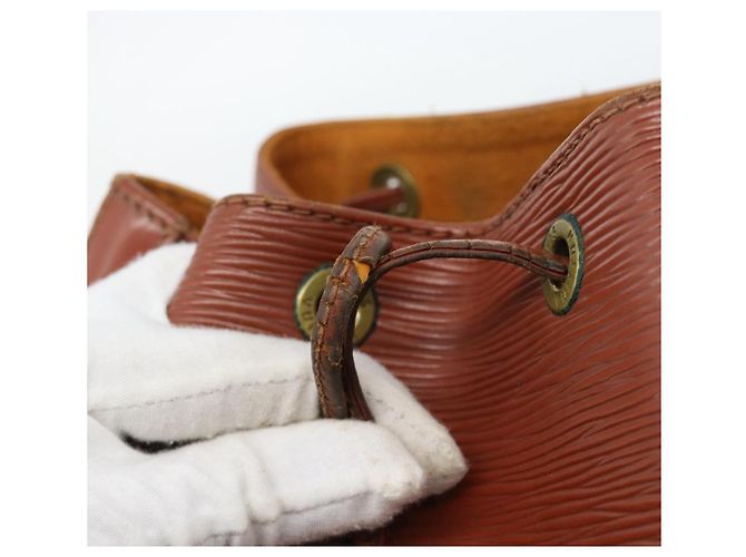 LOUIS VUITTON Epi Noe Shoulder Bag Brown M44028 LV - vista 10