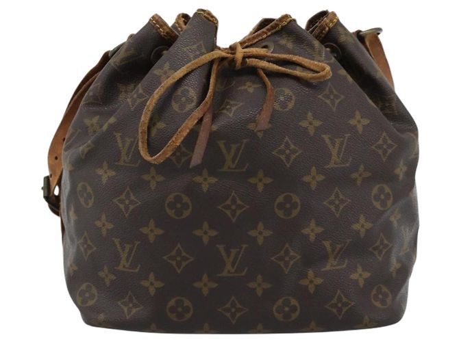 LOUIS VUITTON Monogram Petit Noe Shoulder Bag M42226 LV - vista 13