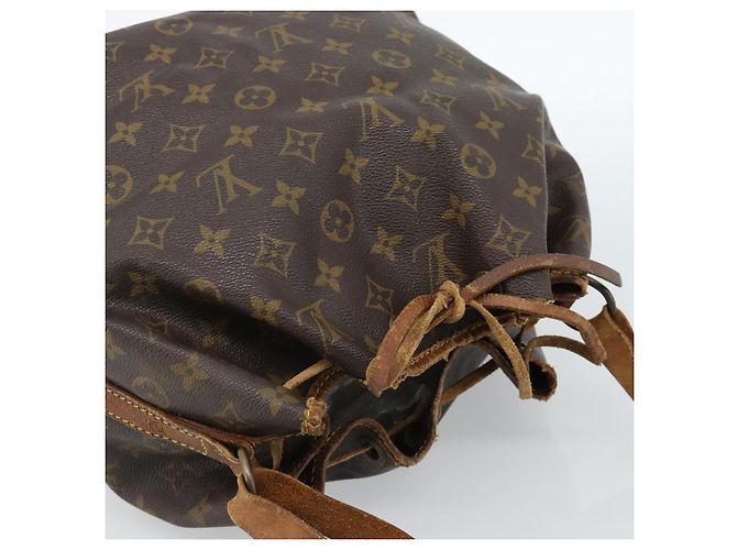 LOUIS VUITTON Monogram Petit Noe Shoulder Bag M42226 LV - vista 6