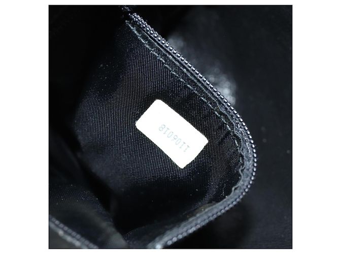 CHANEL Bolso de mano Matelassé con cadena Gamuza Negra Oro CC - vista 10
