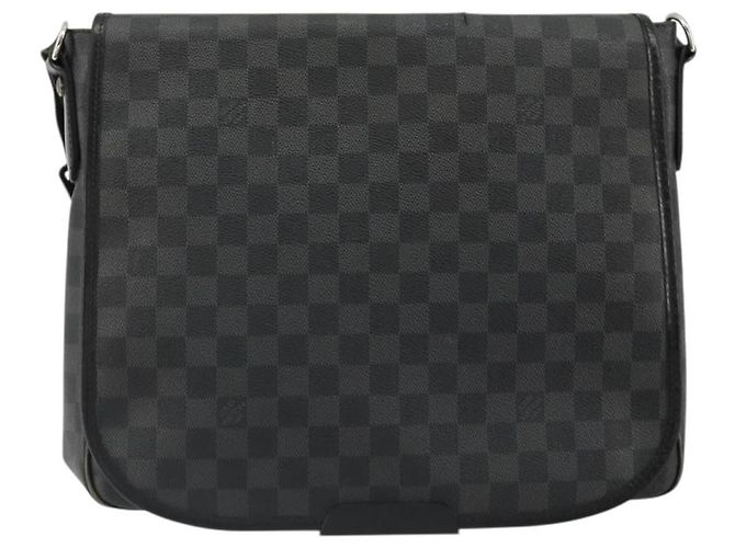 LOUIS VUITTON Damier Graphite Daniel MM Shoulder Bag N58029 LV - vista 13