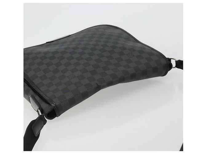 LOUIS VUITTON Damier Graphite Daniel MM Shoulder Bag N58029 LV - vista 6