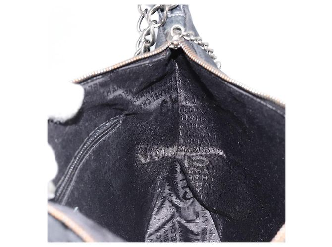 CHANEL Bolsa de Ombro Choco Bar com Corrente Nylon Preto Prata CC - vista 21