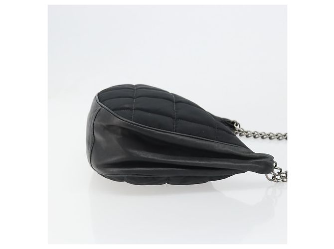 CHANEL Bolsa de Ombro Choco Bar com Corrente Nylon Preto Prata CC - vista 3