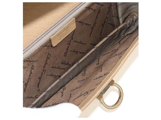 Salvatore Ferragamo Gancini Hand Bag Leather 2way Beige Silver - vista 24