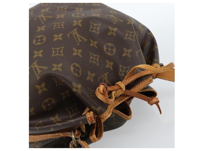 LOUIS VUITTON Monogram Petit Noe Shoulder Bag M42226 LV - vista 6