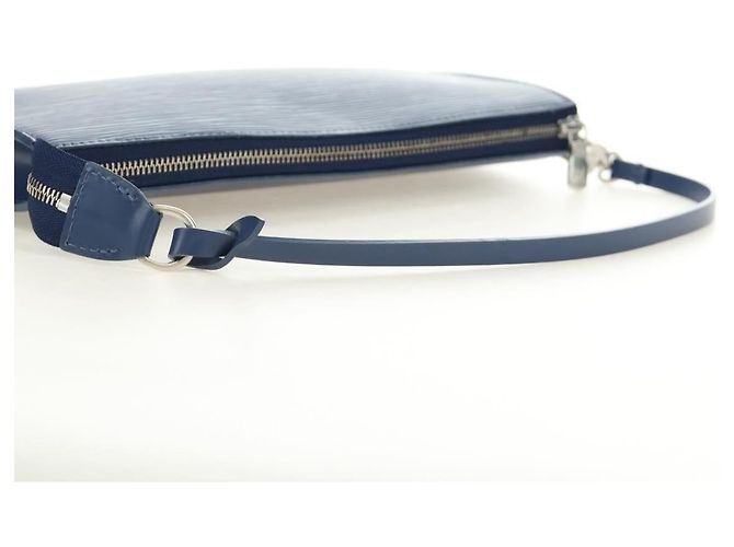 LOUIS VUITTON Epi Pochette Accessoires Pouch Blue M52945 LV - vista 7