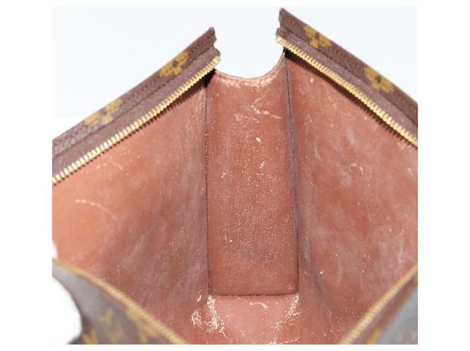 LOUIS VUITTON Monogram Poche Toilette 26 Pouch M47542 LV - vista 17