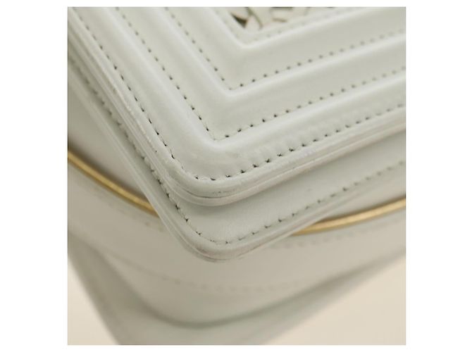 CHANEL Chain Boy Chanel Shoulder Bag Leather White Gold CC - vista 12