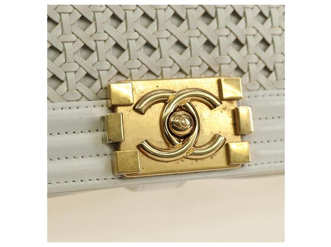 CHANEL Chain Boy Chanel Shoulder Bag Leather White Gold CC - vista 17