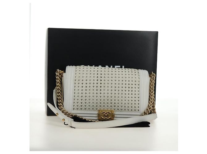 CHANEL Chain Boy Chanel Shoulder Bag Leather White Gold CC - vista 28