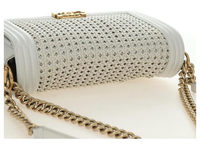 CHANEL Chain Boy Chanel Shoulder Bag Leather White Gold CC - vista 6