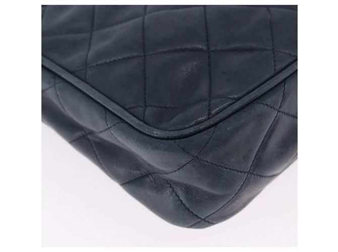 CHANEL Matelasse Chain Shoulder Bag Lamb Skin Navy Gold CC - vista 15