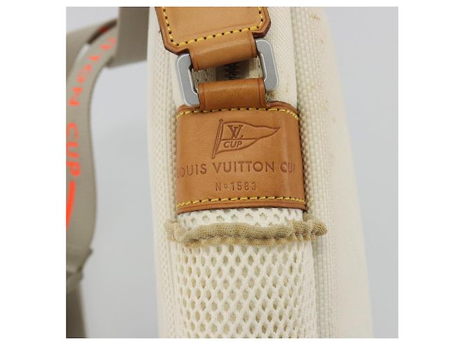 LOUIS VUITTON Damier Geant LV Cup Weatherly Bag White M80637 LV - vista 15