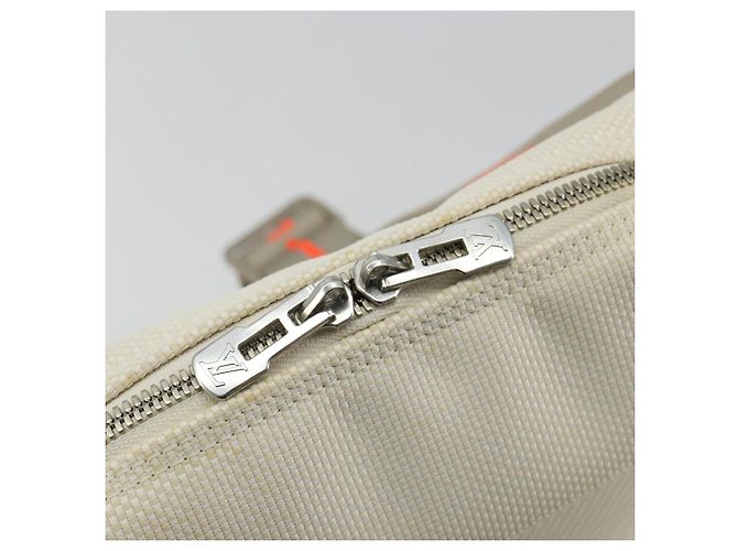 LOUIS VUITTON Damier Geant LV Cup Weatherly Bag White M80637 LV - vista 16