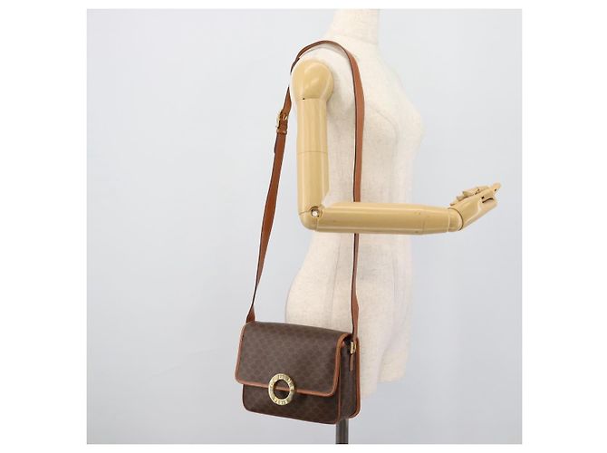 Céline CELINE Macadam Canvas Circle Shoulder Bag PVC Leather Brown Gold - vista 22