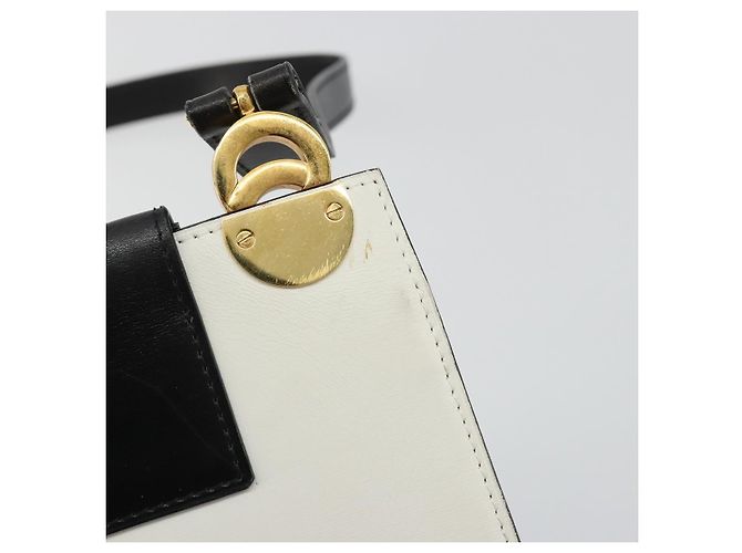 Céline CELINE Circle Shoulder Bag Leather White Gold - vista 17