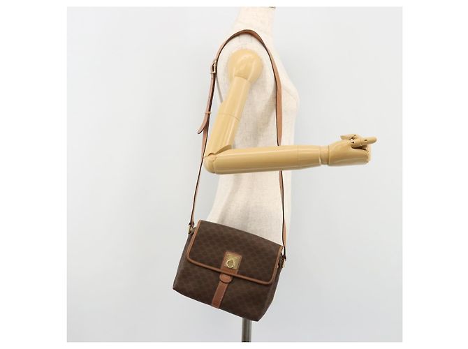 Céline CELINE Macadam Canvas Circle Shoulder Bag PVC Leather Brown Gold - vista 23