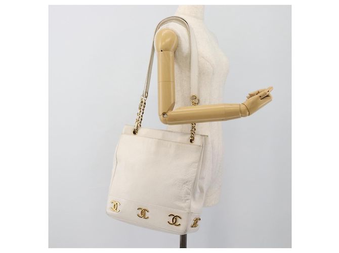 CHANEL Chain Shoulder Bag Calf Skin White Gold CC - vista 26