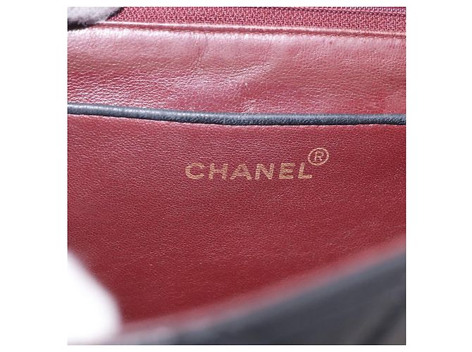 CHANEL Matelasse Chain Shoulder Bag Leather Black Gold CC - vista 25