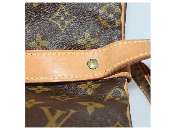 LOUIS VUITTON Monogram Saumur 43 Shoulder Bag M42252 LV - vista 9