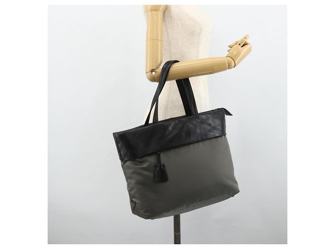 PRADA Hand Bag Nylon Leather Gray black - vista 27