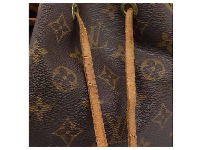 LOUIS VUITTON Monogram Petit Noe Shoulder Bag M42226 LV - vista 10