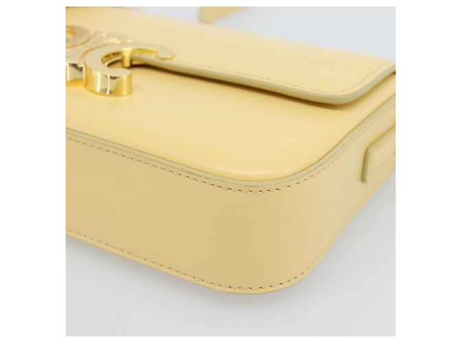Céline CELINE Triomphe Shoulder Bag Leather Ivory Gold - vista 9