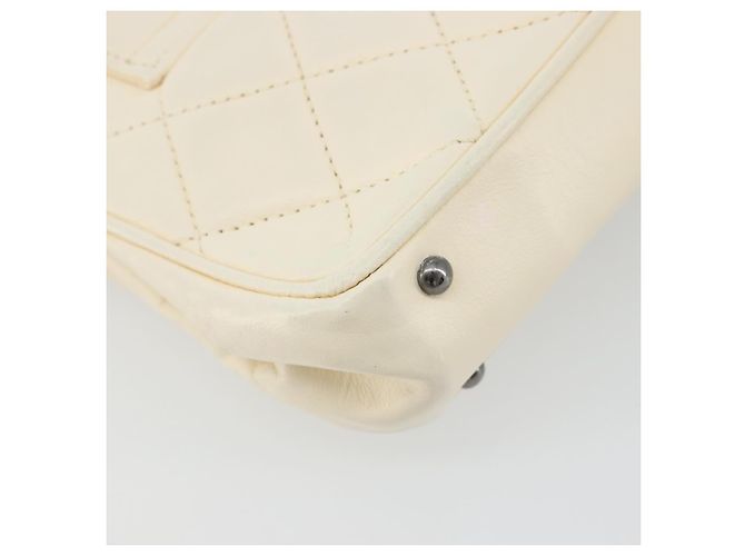 CHANEL Choco Bar Chain Shoulder Bag Lamb Skin White Silver CC - vista 18