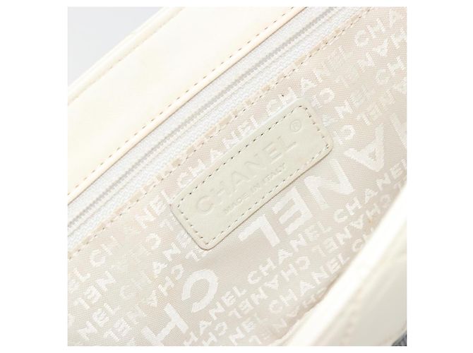 CHANEL Choco Bar Chain Shoulder Bag Lamb Skin White Silver CC - vista 20