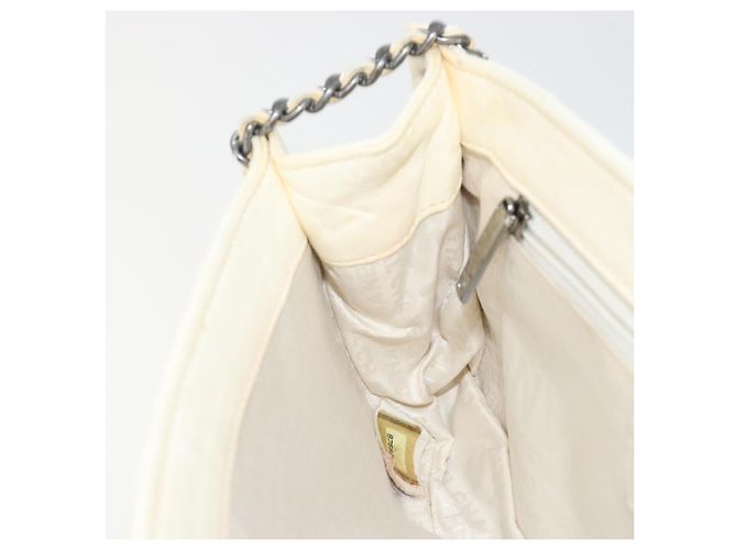 CHANEL Choco Bar Chain Shoulder Bag Lamb Skin White Silver CC - vista 22