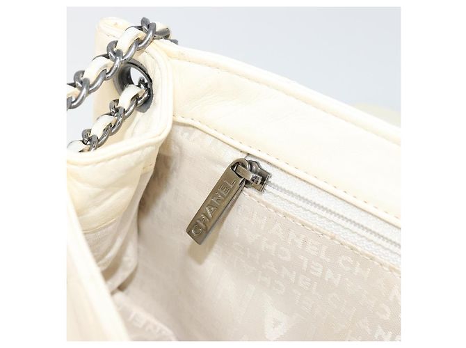 CHANEL Choco Bar Chain Shoulder Bag Lamb Skin White Silver CC - vista 23
