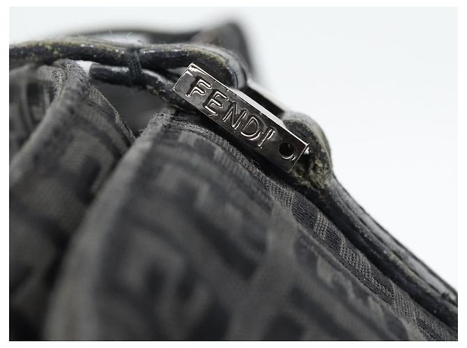 FENDI Bolsa de mão em lona Zucchino Preta Prata - vista 10