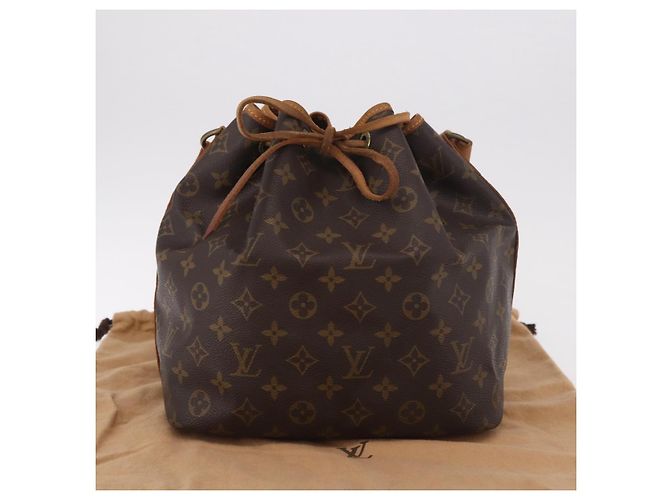 LOUIS VUITTON Monogram Petit Noe Shoulder Bag M42226 LV - vista 12