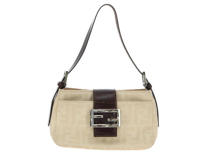 FENDI Zucca Canvas Mamma Baguette Shoulder Bag White Silver - vista 2