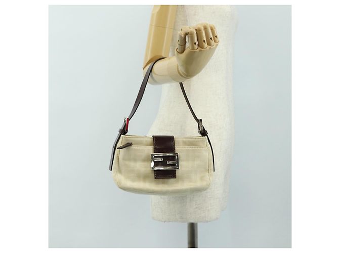 FENDI Zucca Canvas Mamma Baguette Shoulder Bag White Silver - vista 27