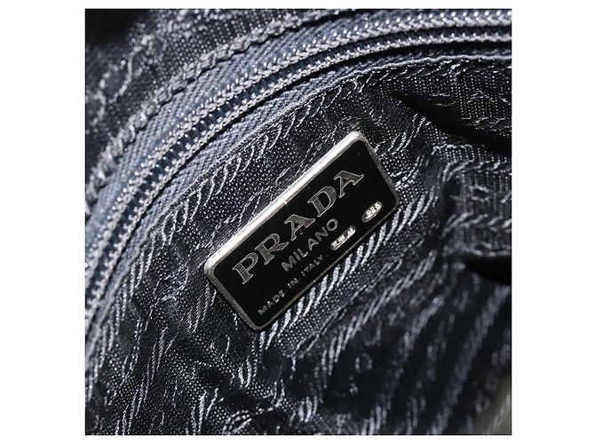 PRADA Chain Shoulder Bag Leather Black Gold - vista 16