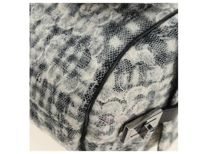 CHANEL Camelia 2.55 Chain Shoulder Bag Wool Tweed White Black CC - vista 13