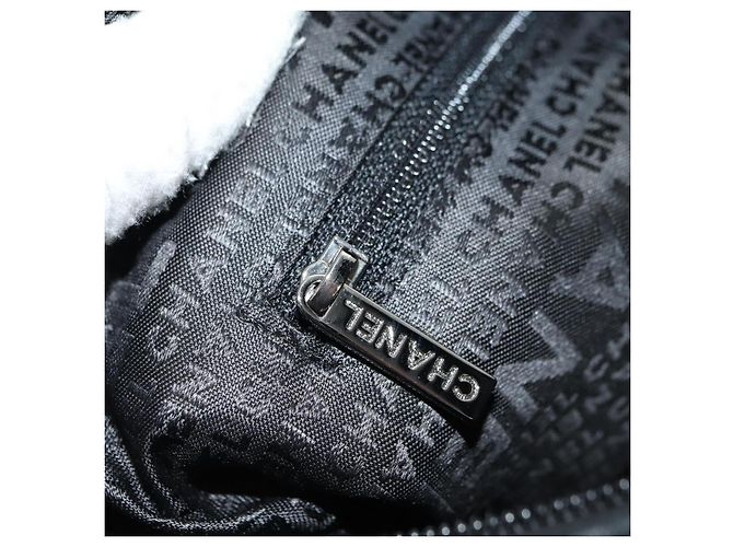 CHANEL Camelia 2.55 Chain Shoulder Bag Wool Tweed White Black CC - vista 25