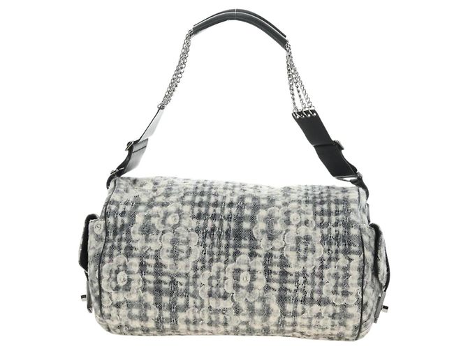 CHANEL Camelia 2.55 Chain Shoulder Bag Wool Tweed White Black CC - vista 3